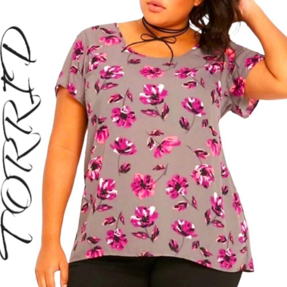 TORRID Grey Purple & Pink Short Sleeve Floral Top. 1X